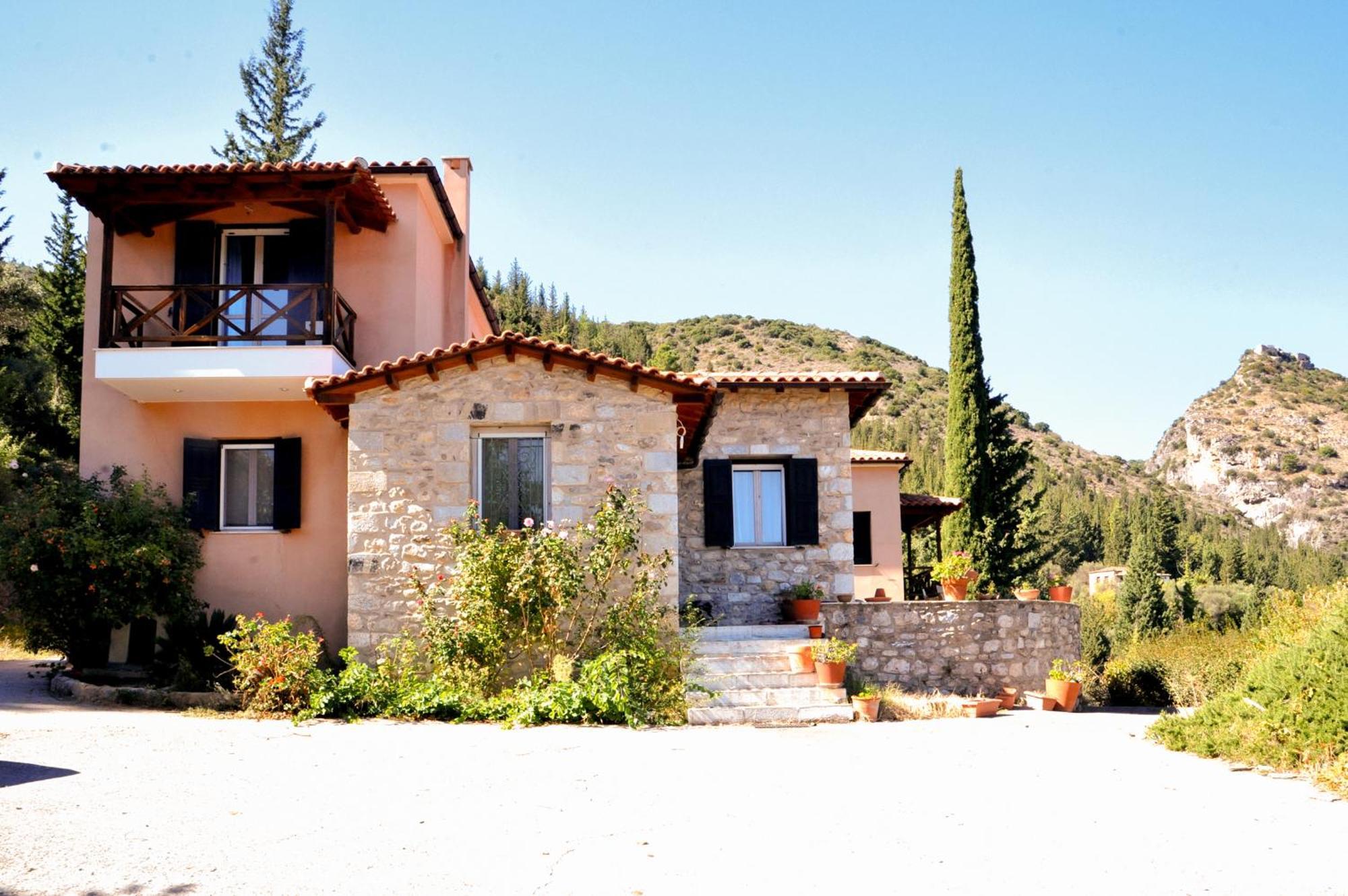 Aesthetic Delight - Stone Villa In Mystras Eksteriør billede